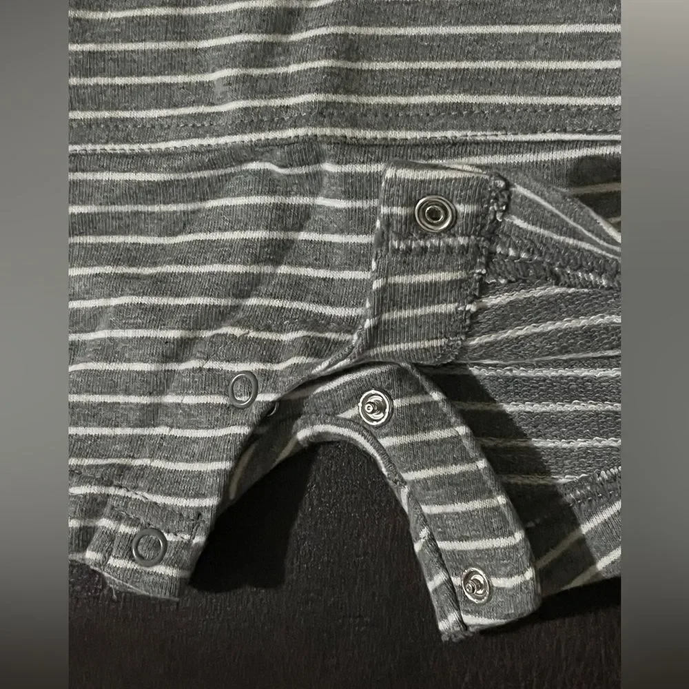 (2) GAP Carter’s Lot of 2 Baby Boy Gap Hooded Romper Gray Blue 12M 12 months